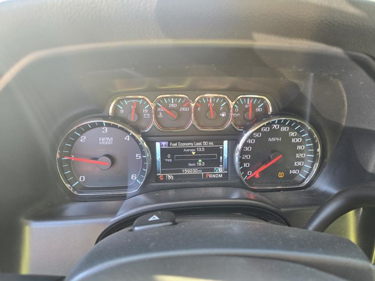 2014-chevrolet-silverado-1500-image-33