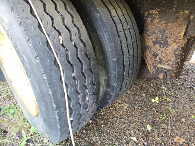 #1760-•-43’-dry-van-work-van-image-25
