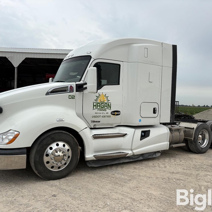 2021 KENWORTH T680
