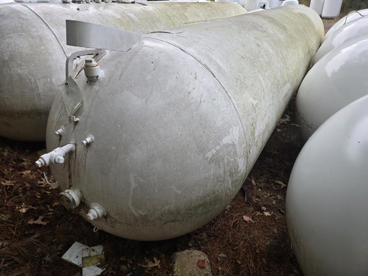 #2828-•-butler-1000-gallon-lp-tank-image-4