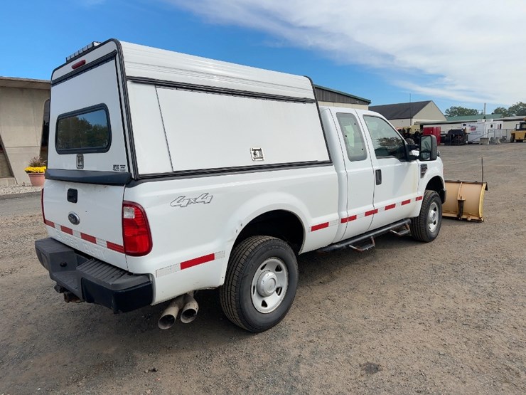 2009-ford-f250-xl-image-5