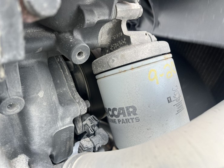 2020-kenworth-t680-image-36