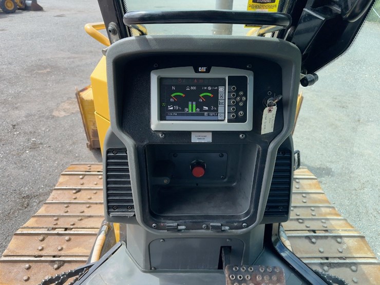 2016-caterpillar-d6k2-xl-image-39