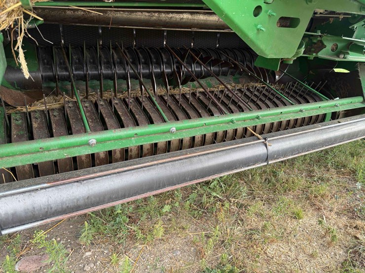 john-deere-560r-image-9