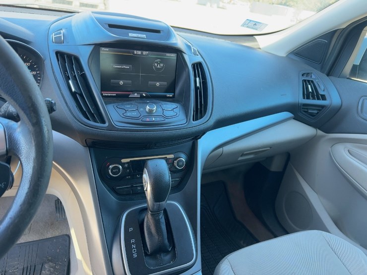 2014-ford-escape-se-image-18