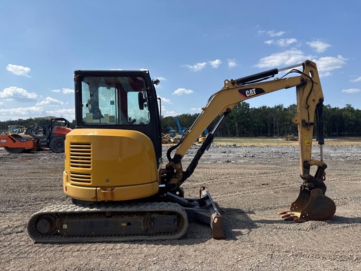 2014-caterpillar-303.5e-cr-image-5