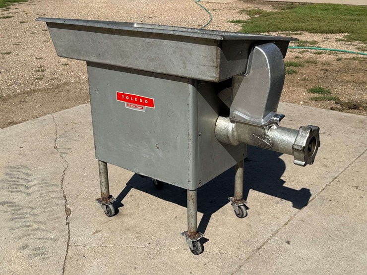 toledo-commercial-meat-grinder,-220v.-this-item-is-located-in-south-dakota,-therefore-south-dakota-s-image-1