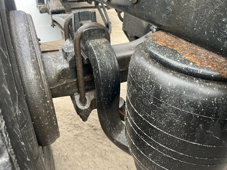 2020-kenworth-t680-image-95