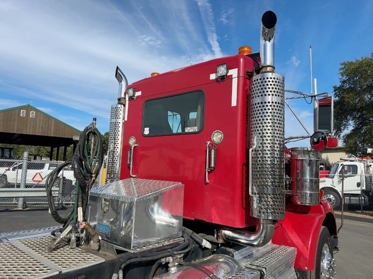 2007-kenworth-t800-image-13