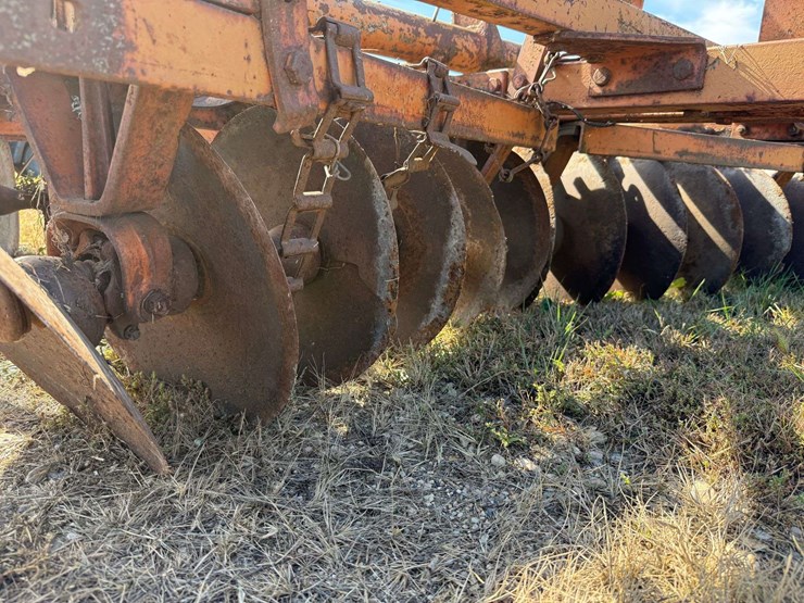 8’-tandem-disk,-no-cylinder,-needs-work,-loading-is-available.-this-item-is-located-in-south-dakota,-image-10