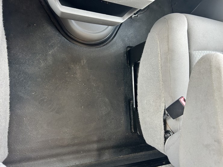 2021-ford-e450-image-42