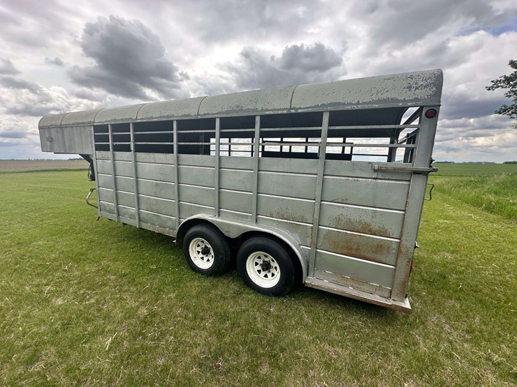 1984-flying-l-16’-long-gooseneck-livestock-trailer,-7’-wide,-1-cross-gate,-does-have-rubber-mats,-7:-image-17