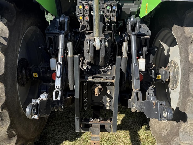 deutz-faur-w/-loader-image-14
