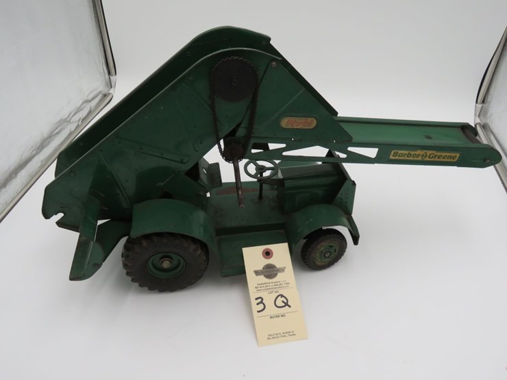 1950's-barber-greene-model-toys-airport-stairs-group-image-5