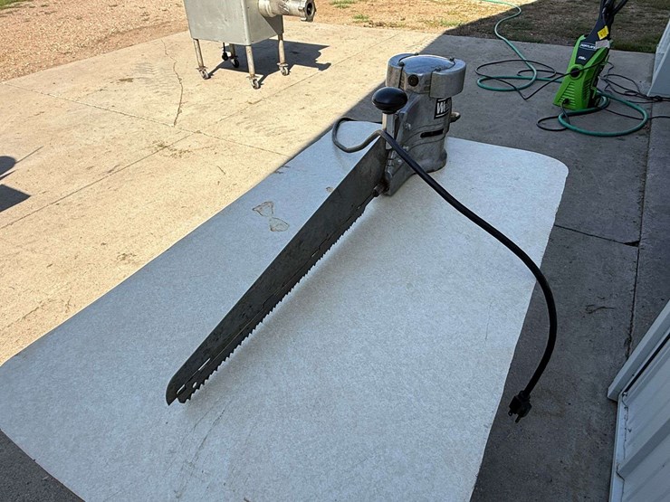 electric-wellsaw-model-404-meat-cutting-saw.-this-item-is-located-in-south-dakota,-therefore-south-d-image-4