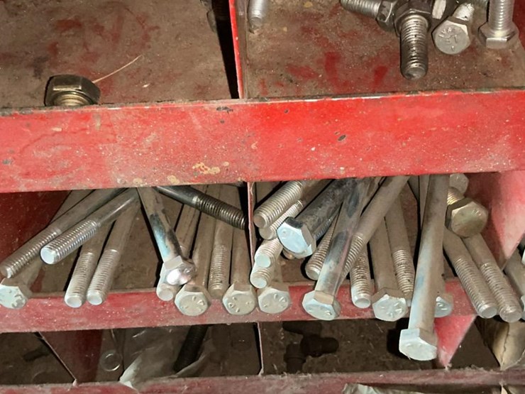 #120-•-coarse-thread-bolts-rack-and-contents-image-25