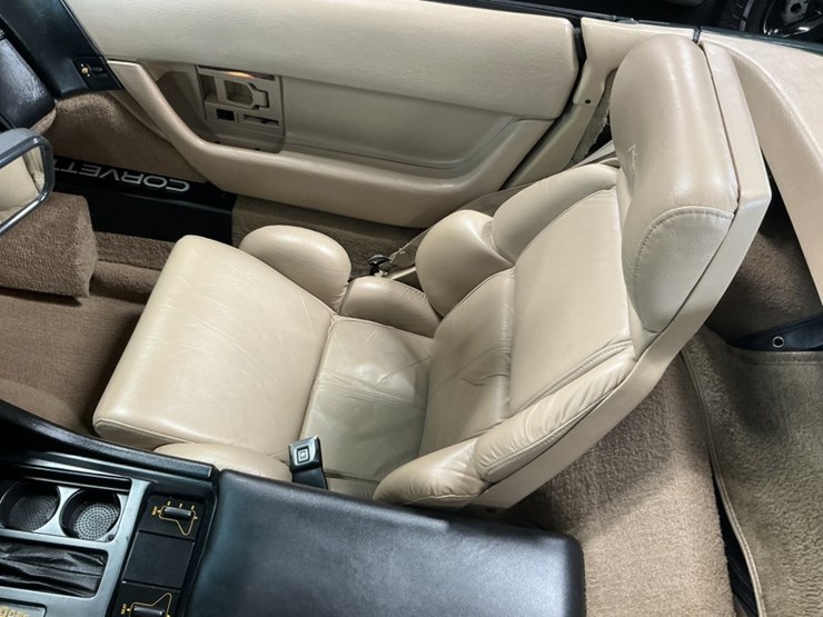 #2283-•-1993-chevrolet-corvette-convertible-image-42