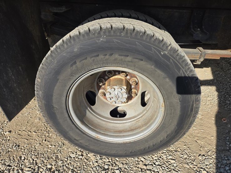 2015-chevrolet-3500-image-67