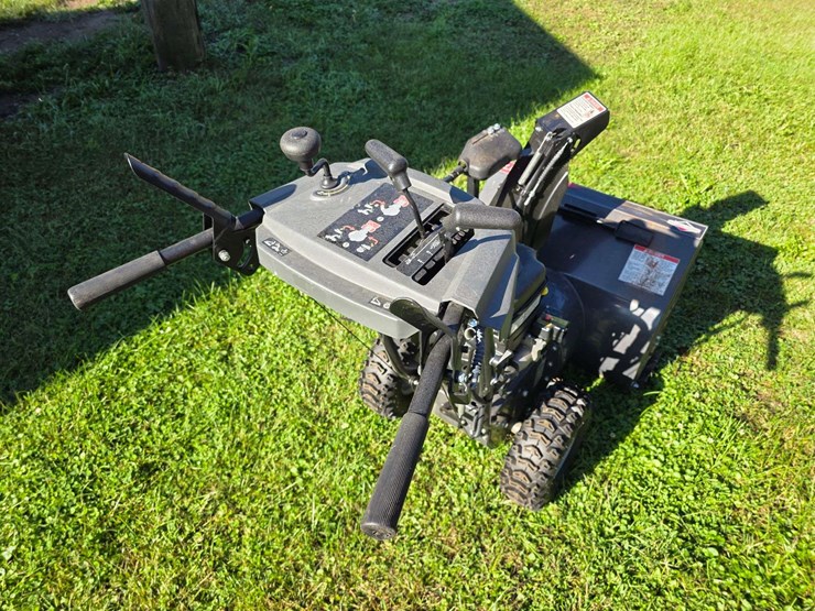 briggs-and-stratton-s1227-walk-behind-snow-blower,-electric-start,-self-propelled,-250cc-snow-series-image-9