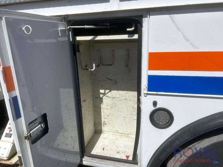 2006-international-durastar-4300-image-28