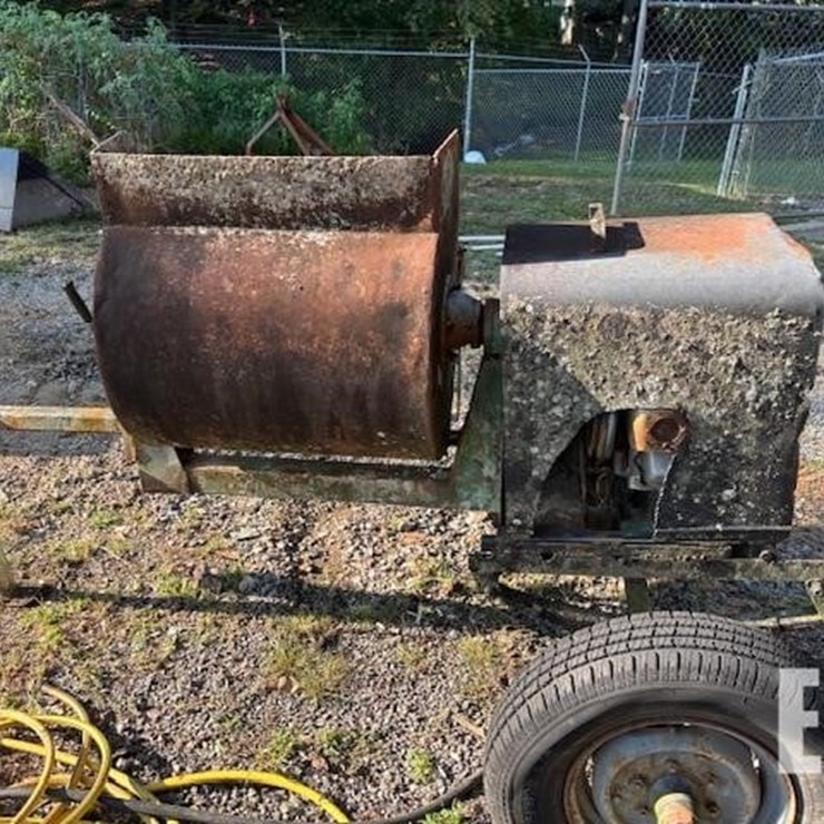 PORTABLE CONCRETE MIXER