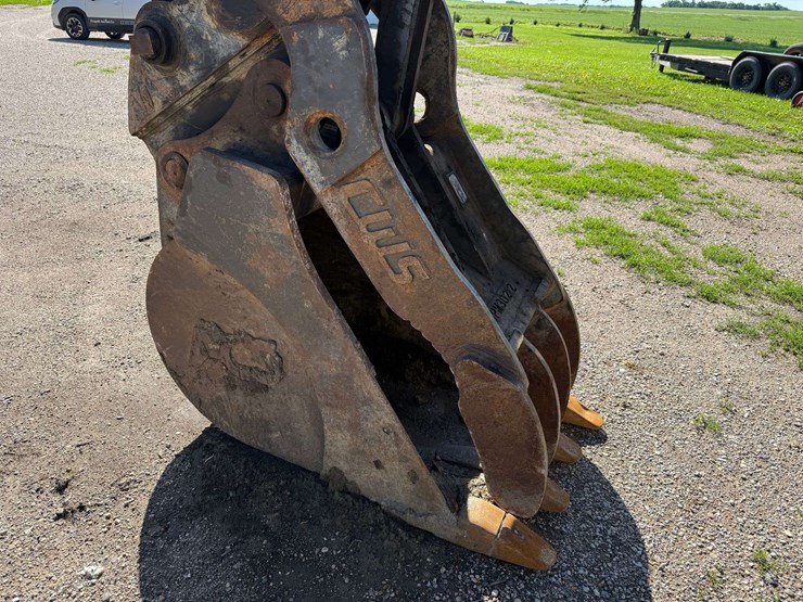 deere-225d-lc-image-10