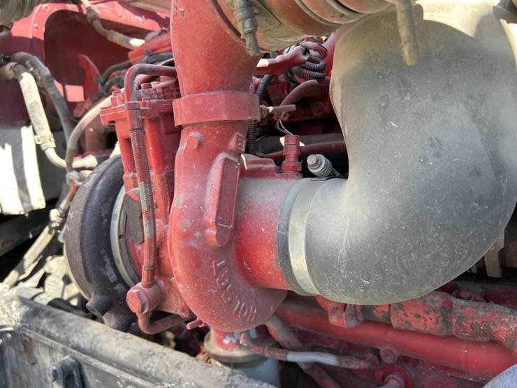 2012-peterbilt-389-image-40