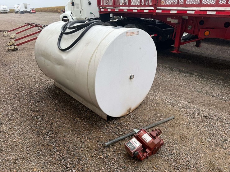 500-gallon-fuel-barrel,-fill-rite-pump-(no-fill-hose-or-nozzle),-will-need-electric-cord,-was-used-f-image-3