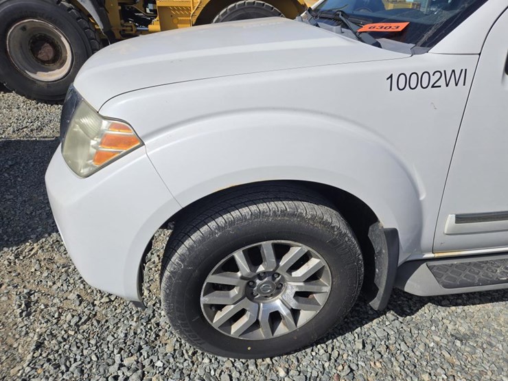 2009-nissan-pathfinder-le-image-9