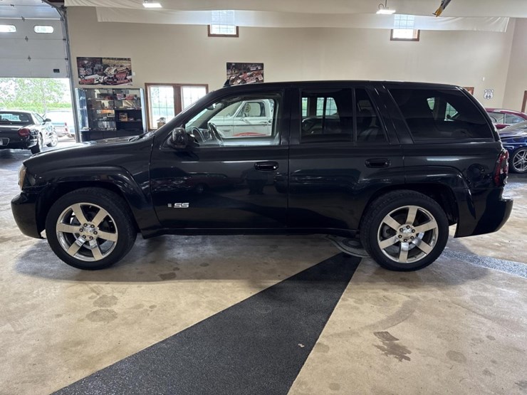 2008-chevrolet-trailblazer-image-2