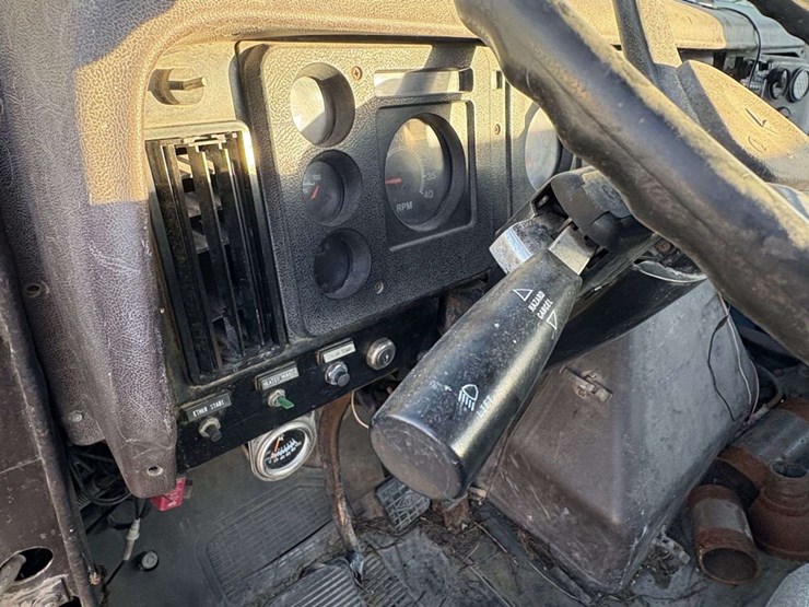 1989-international-350-image-28