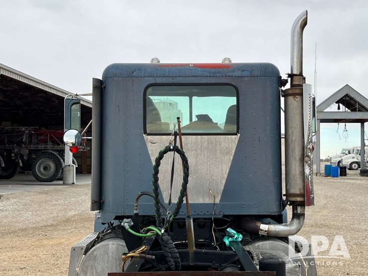 1989-freightliner-day-cab-truck-(jn0784,-unit-06815)-image-39