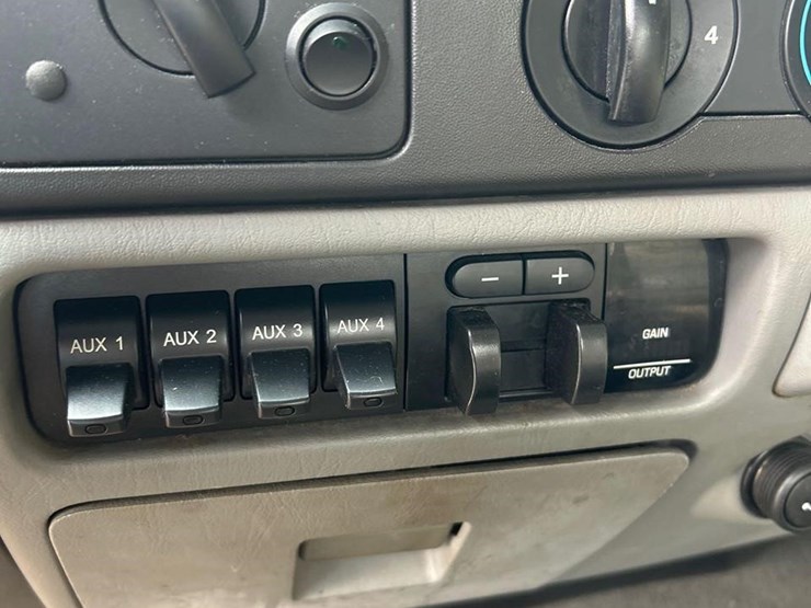 2006-ford-f250-sd-xlt-image-30
