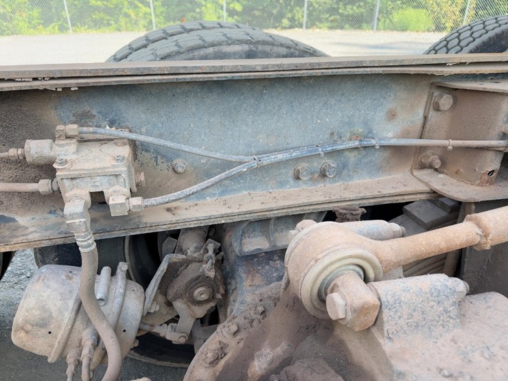 1998-mack-e7-454-image-18