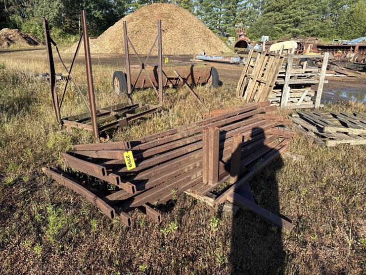#2759-•-misc.-steel-post-and-rolling-dolly-image-1