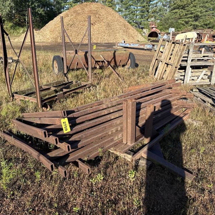 #2759 • Misc. Steel Post And Rolling Dolly