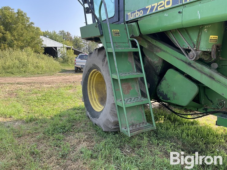 1982-john-deere-7720-image-14