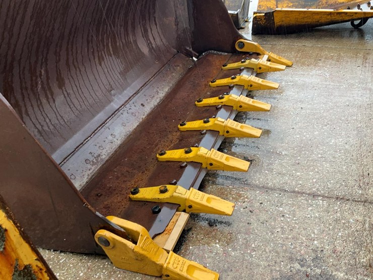 caterpillar-963b-image-12