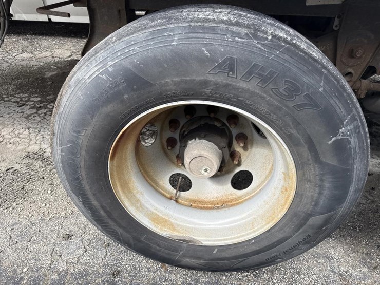 2007-international-durastar-4400-image-40