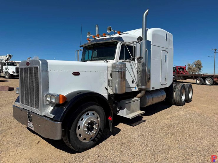 2004-peterbilt-379-image-1
