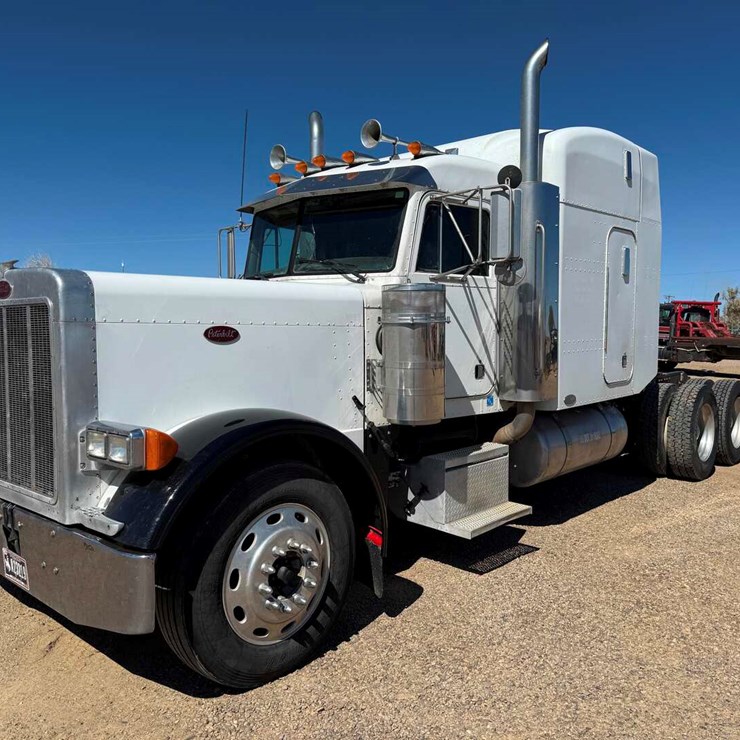 2004 PETERBILT 379