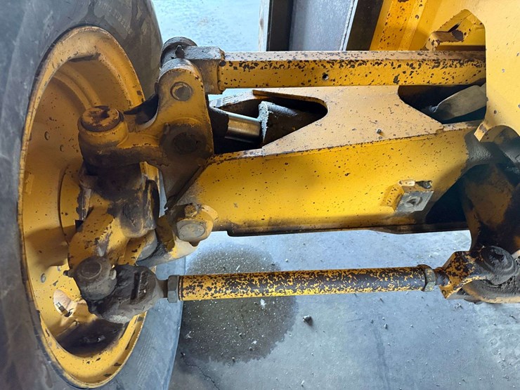 1994-deere-770bh-image-42
