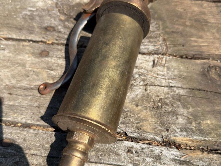 2.5"-single-chime-whistle-image-3