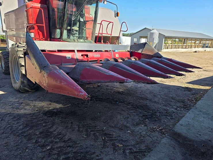 case-ih-1063-image-2