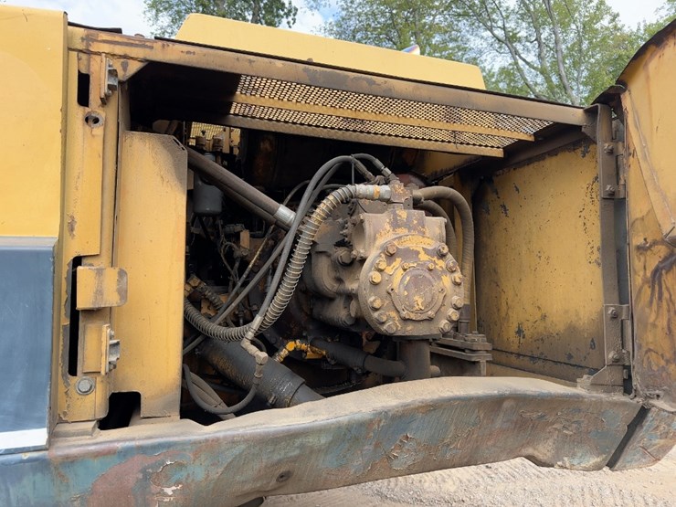 komatsu-pc300-3-image-31