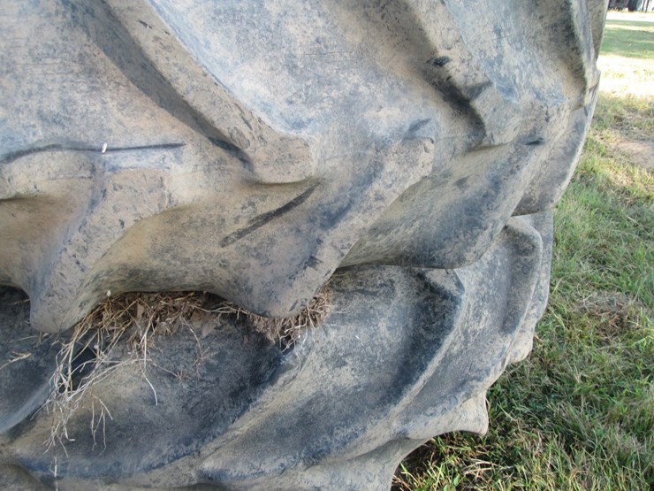 #29206-•-lot-of-(4)-18.4-38-tractor-tires-image-11