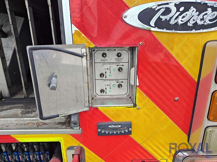 2009-pierce-105ft.-ladder-t/a-fire-truck-image-42