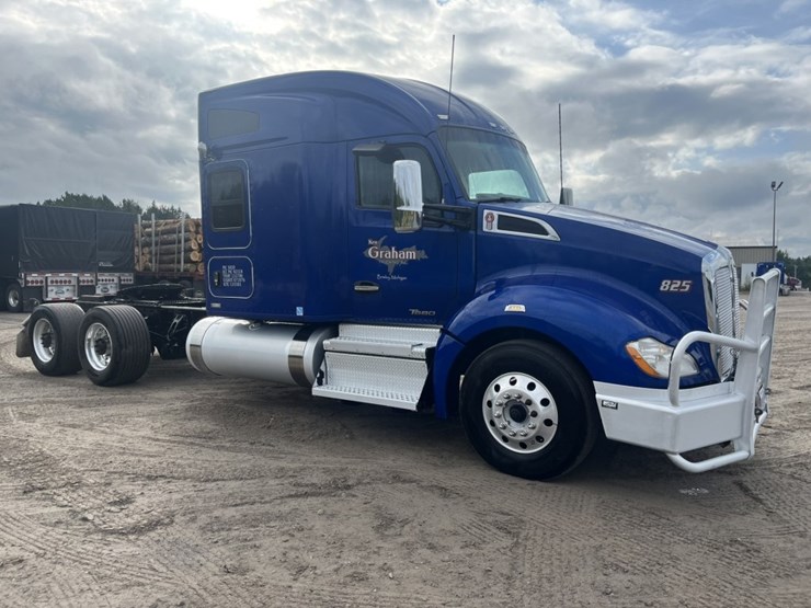 2020-kenworth-t680-image-7