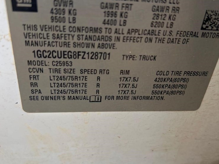 2015-chevrolet-silverado-2500-image-31