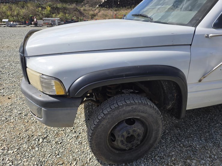 1997-dodge-ram-3500-image-9